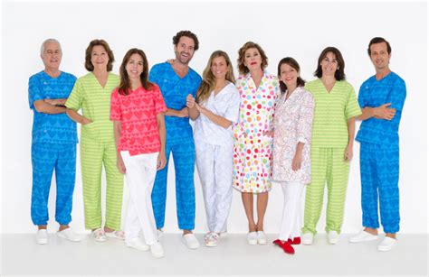 uniformes agatha ruiz dela prada|Uniformes Médicos – AGATHA RUIZ DE LA PRADA.